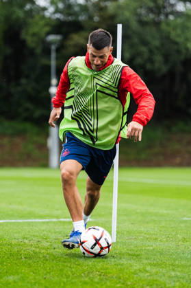 SOCCER - UEFA EL, RBS vs Milan SALZBURG,AUSTRIA,14.OCT.26 - SOCCER - UEFA Europa League, Red Bull Salzburg vs AC Milan, preview, training RBS. Image shows Stefan Lainer (RBS).  GEPAxpictures xJulioxArellano