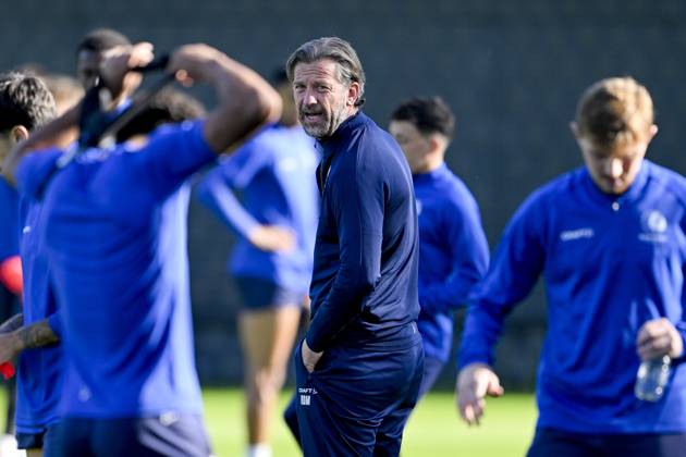 KAA Gent v AGF Aarhus - UEFA Conference League Media Activities 14 10 2026 GENT, BELGIUM - OCTOBER 14 : De Mil Rik head coach of KAA Gent pictured during a training session ahead of the UEFA Conference League 2026 27 League Phase matchday 1 match between KAA Gent and AGF Aarhus on October 14, 2026 in Gent, Belgium, 14 10 2026 Gent Belgium Copyright: xJanxDexMeuleneirx