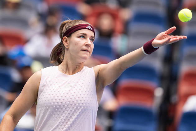 2026 WTA, Tennis Damen Wuhan Open: Karolina Muchova - Caty McNally in China - 14 Oct. Karolina Muchova of Czechia seen in action with Caty McNally of USA (Not in view) during the Wuhan Open final match at the Optics Valley International Tennis Center. Karolina Muchova defeated Caty McNally with a score of 3-6, 7-6, 7-6. Wuhan China Copyright: xRenxYongx xSOPAxImagesx DSC00388