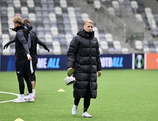 KuPS Kuopio complete preparations for Trabzonspor clash KUOPIO, FINLAND - OCTOBER 14: KuPS Kuopio players train under head coach Miika Nuutinen at Tammelan Stadium as they complete preparations for their UEFA Conference League opening-week match against Trabzonspor in Kuopio, Finland, on October 14, 2026. Seyit Ahmet Eksik Anadolu Kuopio Finland. Editorial use only. Please get in touch for any other usage.  Copyright: x2026xAnadoluxSeyitxAhmetxEksikx