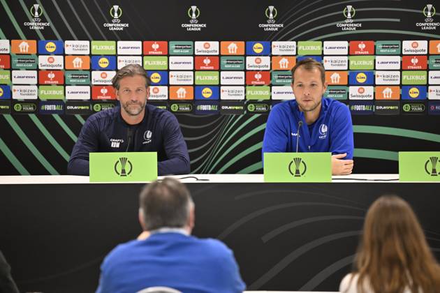 KAA Gent v AGF Aarhus - UEFA Conference League Media Activities 14 10 2026 GENT, BELGIUM - OCTOBER 14 : De Mil Rik head coach of KAA Gent and Roef Davy goalkeeper of KAA Gent speaking with the media during a pre-match press conference, PK, Pressekonferenz ahead of the UEFA Conference League 2026 27 League Phase matchday 1 match between KAA Gent and AGF Aarhus on October 14, 2026 in Gent, Belgium, 14 10 2026 Gent Belgium  Copyright: xJanxDexMeuleneirx