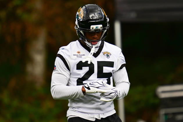 Jacksonville Jaguars, Press and Training Jacksonville Jaguars defensive back Rayuan Lane 111 (25) during the press conference, PK, Pressekonferenz practise session for Jacksonville Jaguars at the Grove Hotel, Chandler s Cross, UK on 14 October 2026. Chandler s Cross Grove Hotel Hertfordshire UK Editorial use only , Copyright: xDennisxGoodwinx PSI-24998-0032