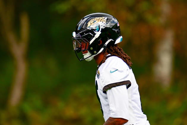 Jacksonville Jaguars, Press and Training Jacksonville Jaguars defensive back Antonio Johnson (6) during the press conference, PK, Pressekonferenz practise session for Jacksonville Jaguars at the Grove Hotel, Chandler s Cross, UK on 14 October 2026. Chandler s Cross Grove Hotel Hertfordshire UK Editorial use only , Copyright: xDennisxGoodwinx PSI-24998-0033