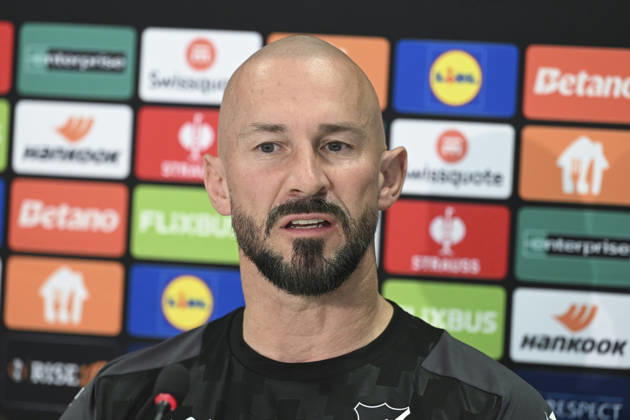 Hoffenheim s press conference, PK, Pressekonferenz ahead of Besiktas match SINSHEIM, GERMANY - OCTOBER 14: Hoffenheim head coach Christian Ilzer (seen), and defender Ozan Kabak speak during a press conference ahead of their UEFA Europa League Week 2 match against Besiktas, on October 14, 2026 in Sinsheim, Germany Halil Sagirkaya Anadolu Sinsheim Germany. Editorial use only. Please get in touch for any other usage.  Copyright: x2026xAnadoluxHalilxSagirkayax