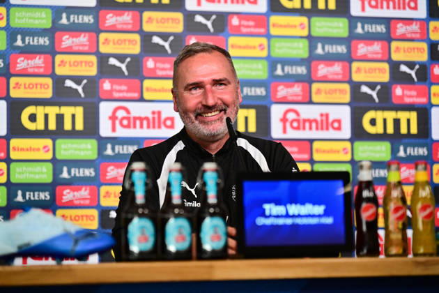 14.10.2026, Fußball, Herren, 2.BL (Bundesliga), Saison 2026 2027, Holstein Kiel Pressekonferenz mit Trainer Tim Walter vor dem Spiel am Freitag gegen Hertha BSC Berlin, KSV Tim Walter bei der PK Kiel, nähe Holstein-Stadion Holstein-Stadion, Presseraum Schleswig-Holstein Deutschland