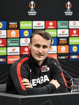 ALKMAAR - Peer Koopmeiners of AZ Alkmaar during a press conference, PK, Pressekonferenz the day before the Europa League match between AZ Alkmaar and Hapoel Beer-Sheva at the AFAS Stadium, on October 14, 2026 in Alkmaar, the Netherlands. OLAF KRAAK ANP xVIxANPxSportx xxANPxIVx 572421917 originalFilename: 572421917.jpg