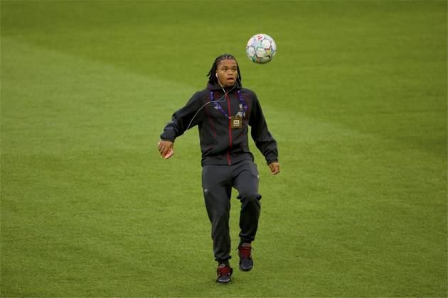 Football - UEFA Champions League - LASK v Liverpool FC LINZ, AUSTRIA - Wednesday, October 14, 2026: Liverpool s Rio Ngumoha on the pitch before the UEFA Champions League 2026 27 League Phase MD2 match between LASK and Liverpool FC at the Oberösterreich Arena. (Photo by David Rawcliffe Propaganda) LINZ Oberösterreich Arena UPPER AUSTRIA AUSTRIA  Copyright: xDavidxRawcliffex 2026-10-14-LASK_v_LIverpool-006