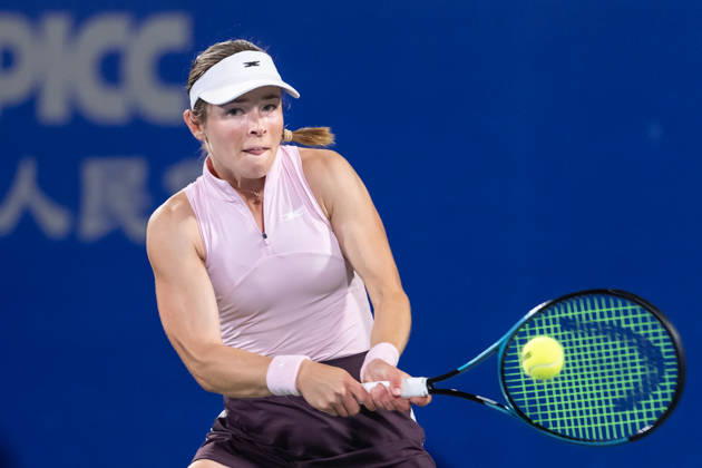 October 14, 2026, Wuhan, Hubei, China: Katie Volynets of USA plays against Hanyu Guo of China ( not in view) during the Wuhan Open final match at the Optics Valley International Tennis Center. Hanyu Guo defeated Katie Volynets with a score of 6-4, 4-6, 7-6. 2026 WTA, Tennis Damen Wuhan Open: Hanyu Guo Vs Katie Volynets In Wuhan, China - 14 Oct 2026  - ZUMAs197 20261014_aaa_s197_100 Copyright: xRenxYongx