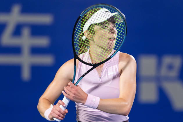 October 14, 2026, Wuhan, Hubei, China: Katie Volynets of USA plays against Hanyu Guo of China ( not in view) during the Wuhan Open final match at the Optics Valley International Tennis Center. Hanyu Guo defeated Katie Volynets with a score of 6-4, 4-6, 7-6. 2026 WTA, Tennis Damen Wuhan Open: Hanyu Guo Vs Katie Volynets In Wuhan, China - 14 Oct 2026  - ZUMAs197 20261014_aaa_s197_101 Copyright: xRenxYongx