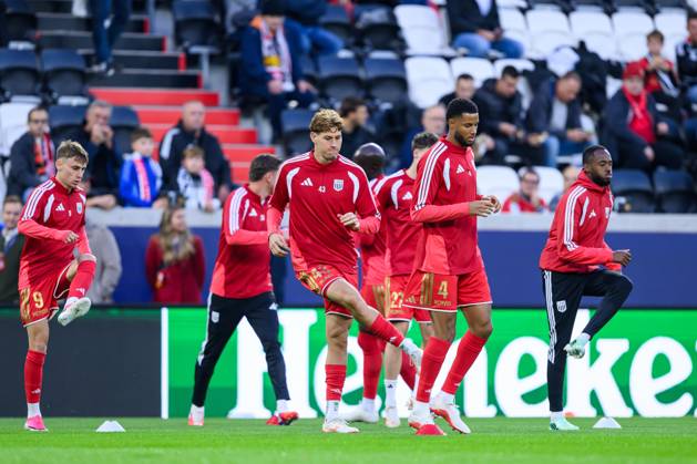 SOCCER - UEFA CL, LASK vs Liverpool LINZ,AUSTRIA,14.OCT.26 - SOCCER - UEFA Champions League, Linzer ASK vs Liverpool FC. Image shows Joao Tornich (LASK) during warm-up.  GEPAxpictures xChristianxMoser