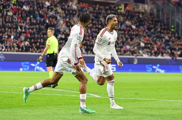 Ronald Araujo of Liverpool celebrates scoring the opening goal LASK v Liverpool, UEFA Champions League, Football, Raiffeisen Arena, Linz, Austria - 14 Oct 2026Linz Raiffeisen Arena Austria  Copyright: xMichaelxZemanek Shutterstockx 17215434x