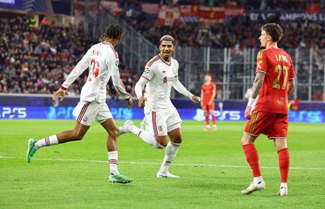 Ronald Araujo of Liverpool celebrates scoring the opening goal LASK v Liverpool, UEFA Champions League, Football, Raiffeisen Arena, Linz, Austria - 14 Oct 2026Linz Raiffeisen Arena Austria  Copyright: xMichaelxZemanek Shutterstockx 17215434y