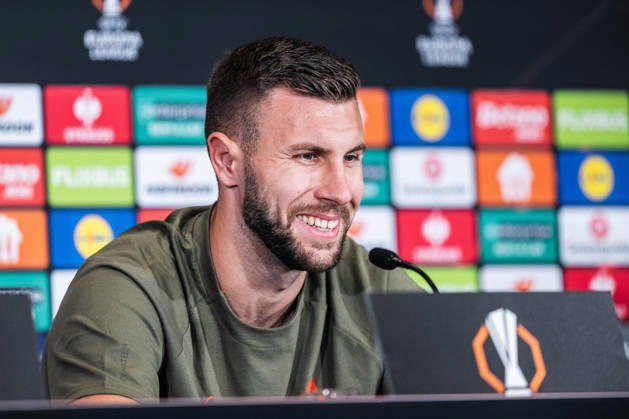 SOCCER - UEFA EL, RBS vs Milan SALZBURG,AUSTRIA,14.OCT.26 - SOCCER - UEFA Europa League, Red Bull Salzburg vs AC Milan, preview, press conference, PK, Pressekonferenz Milan. Image shows Strahinja Pavlovic (Milan).  GEPAxpictures xJulioxArellano