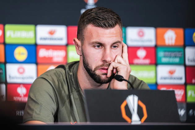 SOCCER - UEFA EL, RBS vs Milan SALZBURG,AUSTRIA,14.OCT.26 - SOCCER - UEFA Europa League, Red Bull Salzburg vs AC Milan, preview, press conference, PK, Pressekonferenz Milan. Image shows Strahinja Pavlovic (Milan).  GEPAxpictures xJulioxArellano