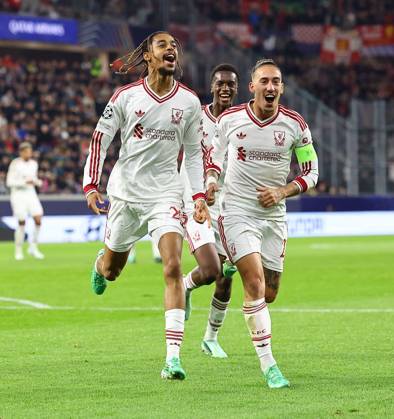 Bradley Barcola of Liverpool celebrates scoring their sides second goal LASK v Liverpool, UEFA Champions League, Football, Raiffeisen Arena, Linz, Austria - 14 Oct 2026Linz Raiffeisen Arena Austria  Copyright: xMichaelxZemanek Shutterstockx 17215434ak