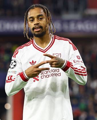 Bradley Barcola of Liverpool celebrates scoring their sides second goal LASK v Liverpool, UEFA Champions League, Football, Raiffeisen Arena, Linz, Austria - 14 Oct 2026Linz Raiffeisen Arena Austria  Copyright: xMichaelxZemanek Shutterstockx 17215434ao