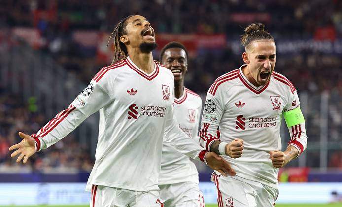 Bradley Barcola of Liverpool celebrates scoring their sides second goal LASK v Liverpool, UEFA Champions League, Football, Raiffeisen Arena, Linz, Austria - 14 Oct 2026Linz Raiffeisen Arena Austria  Copyright: xMichaelxZemanek Shutterstockx 17215434aq