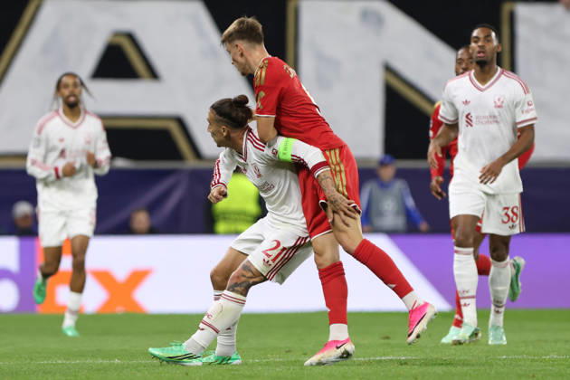 LINZ, AUSTRIA - OCTOBER 14: Kostas Tsimikas of Liverpool and Krystof Danek of LASK during the UEFA Champions League league phase matchday 2 match between LASK and Liverpool at Oberoesterreich Arena on October 14, 2026 in Linz, Austria. (Photo by Severin Aichbauer Sports Press Photo SPP) Copyright: xSeverinxAichbauer SPPx Sportspressphoto_SPR255688