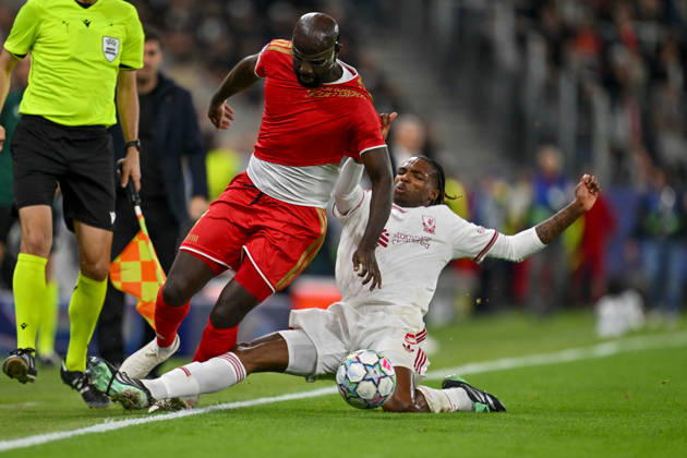 SOCCER - UEFA CL, LASK vs Liverpool LINZ,AUSTRIA,14.OCT.26 - SOCCER - UEFA Champions League, Linzer ASK vs Liverpool FC. Image shows Samuel Adeniran (LASK) and Jeremy Jacquet (Liverpool).  GEPAxpictures xAvnixRetkoceri