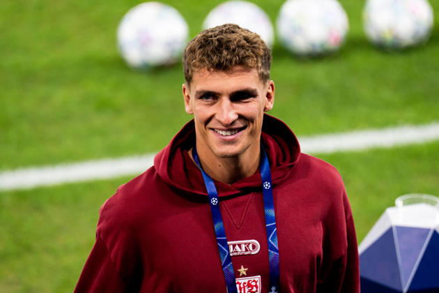 14.10.2026: Champions League, 2. Spieltag, Å K Slovan Bratislava vs. VfB Stuttgart im Å tadion Tehelnà pole Narodný futbalový Å¡tadion Grischa Prömel (VfB) lacht vor dem Spiel Å K Slovan Bratislava vs. VfB Stuttgart WICHTIGER HINWEIS: Gemäß den Vorgaben des DFB und der DFL ist es untersagt, in dem Stadion und oder vom Spiel angefertigte Fotoaufnahmen in Form von Sequenzbildern und oder videoähnlichen Fotostrecken zu verwerten bzw. verwerten zu lassen. Copyright: xJordyxFourgonx