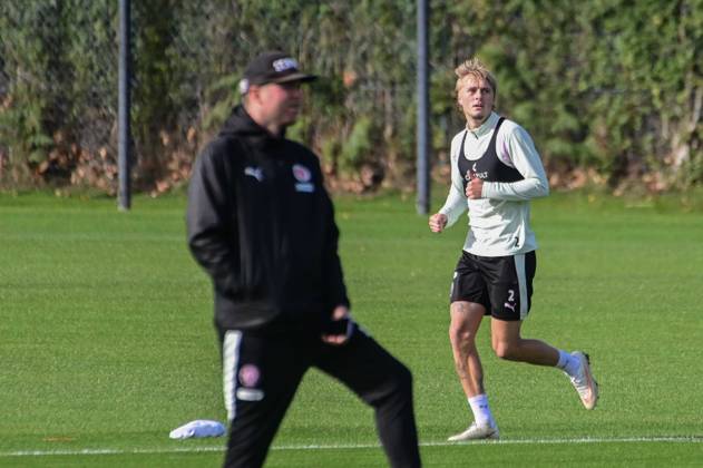 Rony Jansson ( Pauli ) Lauftraining Deutschland , Hamburg , Trainingsgelände an der Kollaustrasse , Fussball , 2. Bundesliga , FC St Pauli