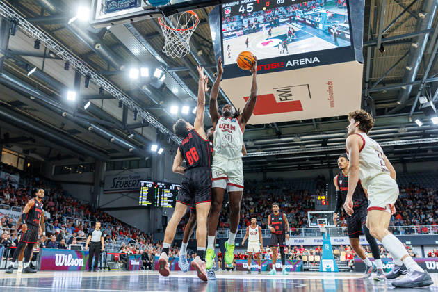 Yuval Hochstadter (BMA365 Bamberg Baskets, 66), Jean-Marc Pansa (UCAM Murcia, 20), BMA365 Bamberg Baskets vs. UCAM Murcia, Basketball, Basketball Champions League, 3. Spieltag, 14.10.2026 BMA365 Bamberg Baskets vs. UCAM Murcia, Basketball, Basketball Champions League, 3. Spieltag, 14.10.2026 Bamberg Copyright: xEibner-Pressefoto G.xSantemizx EP_EER
