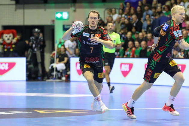 14.10.2026, xgox, Handball EHF Champions League SC Magdeburg - Industria Kielce v.l. Felix Claar (Magdeburg, 7) am Ball, plays the ball Magdeburg
