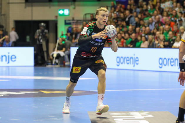 14.10.2026, xgox, Handball EHF Champions League SC Magdeburg - Industria Kielce v.l. Gisli Thorgeir Kristjansson (Magdeburg, 10) am Ball, plays the ball Magdeburg