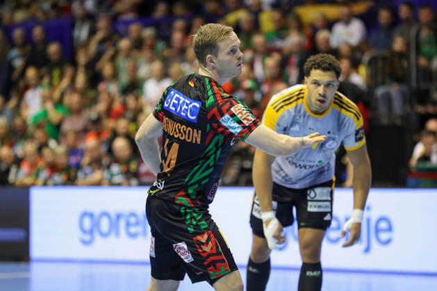14.10.2026, xgox, Handball EHF Champions League SC Magdeburg - Industria Kielce v.l. Omar Ingi Magnusson (Magdeburg, 14) beim Siebenmeter Magdeburg
