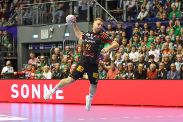 14.10.2026, xgox, Handball EHF Champions League SC Magdeburg - Industria Kielce v.l. Lukas Mertens (Magdeburg, 22) wirft Tor, Torschuetze, erzielt Tor, Treffer, scores the goal Magdeburg