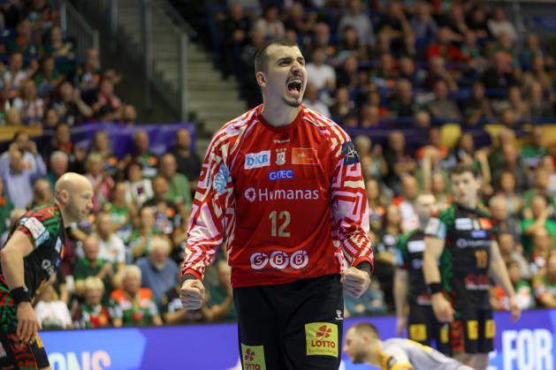 14.10.2026, xtgx, Handball Champions Legaue, SC Magdeburg - Industria Kielce emspor, v.l. Matej Mandic (Magdeburg, 12) Jubelt ueber gehaltenen Ball, abgewehrt, gehalten, Torhueter Magdeburg