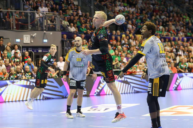 14.10.2026, xtgx, Handball Champions Legaue, SC Magdeburg - Industria Kielce emspor, v.l. Magnus Saugstrup (Magdeburg, 23) wirft Tor, Torschuetze, erzielt Tor, Treffer, scores the goal Magdeburg