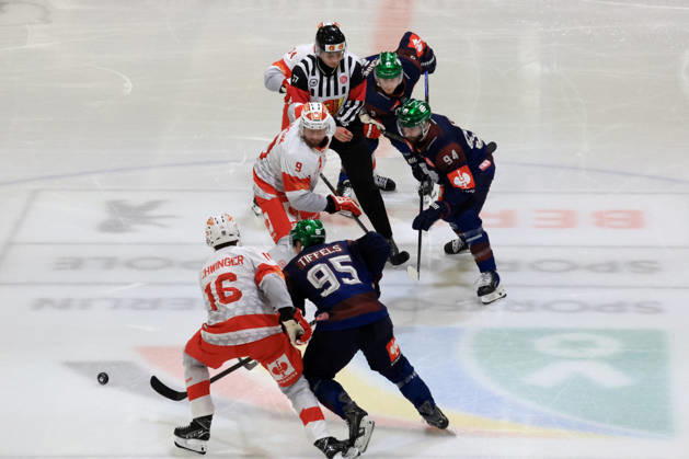 14.10.2026, DEU, GER, Eishockey, Champions League, Saison 2026 27, Berlin, Eisbaeren Berlin vs. Klagenfurther AC Anstoss nordphoto GmbH Engler Stadt Wellblechpalast Bundesland Land Copyright: xNordphotox xEnglerx
