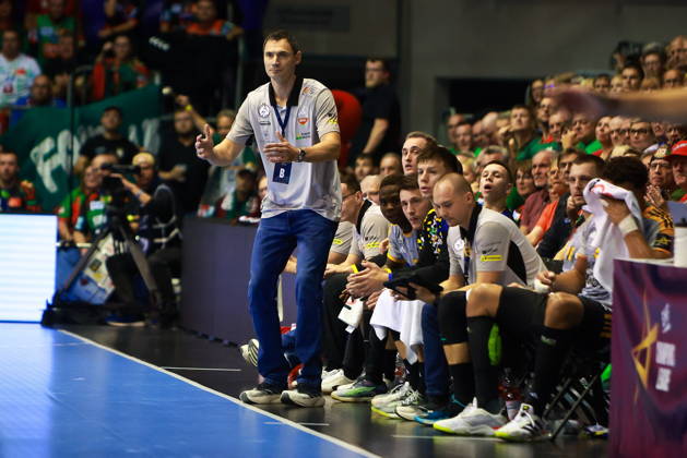 2026.10.14 Magdeburg Pilka reczna , Liga Mistrzow EHF , sezon 2026 27 SC Magdeburg -Industria Kielce N z Krzysztof Lijewski Foto Tomasz Fafara PressFocus 2026.10.14 Magdeburg Handball , EHF Champions League , 2026 2027 season SC Magdeburg - Industria Kielce Krzysztof Lijewski Credit: Tomasz Fafara PressFocus NEWSPIX.PL --- newspix.pl 