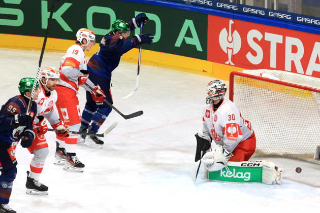 14.10.2026, DEU, GER, Eishockey, Champions League, Saison 2026 27, Berlin, Eisbaeren Berlin vs. Klagenfurther AC 2:0 durch Ty Ronning ( Eisbaeren Berlin 9 ), David Waschnig ( Klagenfurth 19 ), Mareks Mitens Furey ( Klagenfurth 30 ), Jubel, jubelt, Freude, Glueck, gluecklich, positive Emotionen, nordphoto GmbH Engler Stadt Wellblechpalast Bundesland Land Copyright: xNordphotox xEnglerx