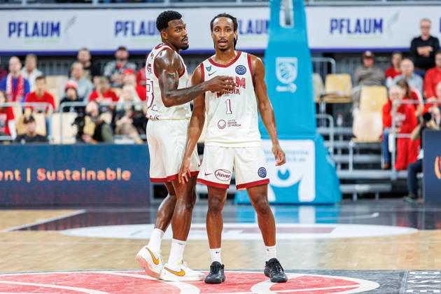 Dylan Ennis (UCAM Murcia, 31), Michael Forrest (UCAM Murcia, 01), BMA365 Bamberg Baskets vs. UCAM Murcia, Basketball, Basketball Champions League, 3. Spieltag, 14.10.2026 BMA365 Bamberg Baskets vs. UCAM Murcia, Basketball, Basketball Champions League, 3. Spieltag, 14.10.2026 Bamberg Copyright: xEibner-Pressefoto G.xSantemizx EP_EER