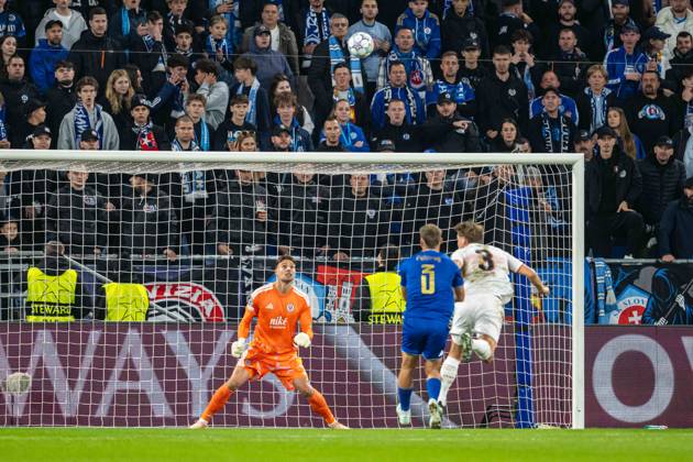 Ramon Hendriks missing chance during UEFA Champions league match , SK Slovan Bratislava - VFB Stuttgart , 14. october 2026, Tehelne pole Stadium, Bratislava, Slovakia Copyright: xMICHALxFAJT,ZOSPORTU.SKx MAJ_0884