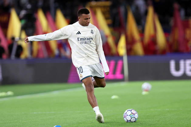 SOCCER - UEFA Champions League - AS Roma vs. Real Madrid Photo by IPA ABACAPRESS.COM89686813 - Rome, Italy - October 14, 2026: Kylian Mbappé (forward) of Real Madrid during warm-ups before the 2026-2027 UEFA Champions League soccer match between AS Roma and Real Madrid CF at the Olympic Stadium in Rome. Rome Italy Copyright: xIPAxSport ABACAx