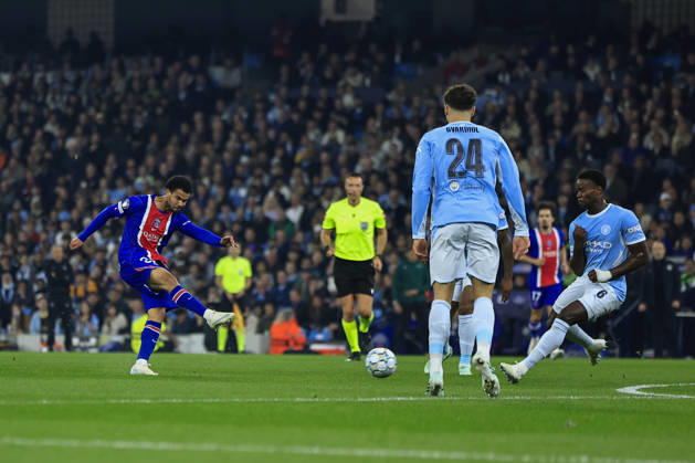 Manchester City v Paris Saint-Germain, Champions League GOAL. Desire Doue (14) of Paris Saint-Germain scores to make it 0-1 during the Champions League match between Manchester City and Paris Saint-Germain at the Etihad Stadium, Manchester, UK on 14 October 2026. Manchester Etihad Stadium Manchester UK Editorial use only , Copyright: xConorxMolloyx PSI-25002-0019