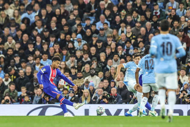 UEFA Champions League Matchday 2 of 8 Manchester City v Paris Saint-Germain Desire Doue of Paris Saint-Germain scores to make it 1-0 during the UEFA Champions League Matchday 2 of 8 match Manchester City vs Paris Saint-Germain at City of Manchester Stadium, Manchester, United Kingdom on 14 October 2026 (Photo by Mark Cosgrove News Images) Manchester City of Manchester Stadium Greater Manchester United, ManU Kingdom Copyright: xMarkxCosgrove NewsxImagesx