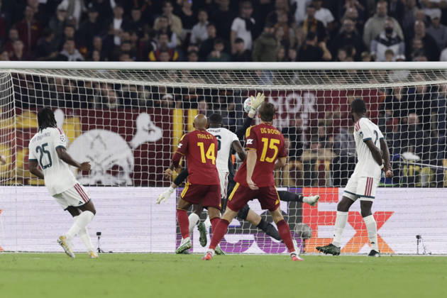 UEFA Champions League AS Roma vs Real Madrid Roma™s Dutch midfielder Marten de Roon scores against Real Madrid goal of 1-0 during UEFA Champions League match between AS Roma vs Real Madrid at Olimpico stadium on October 14, 2026 in Rome, Italy. _BPH2985 Copyright: xAntonioxBalascox