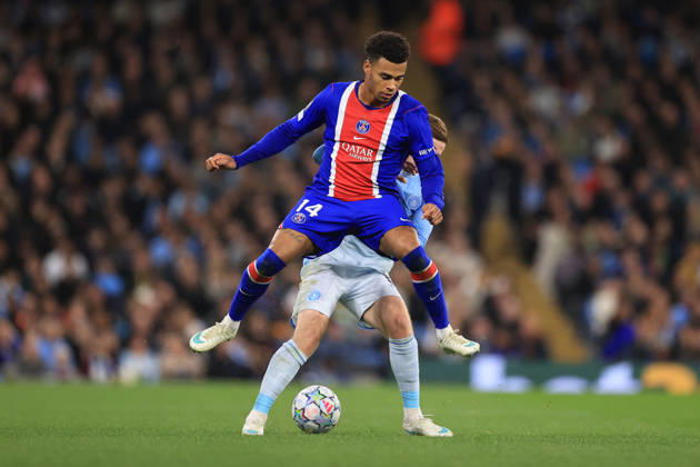 Manchester City v Paris Saint-Germain 14th October 2026 - UEFA Champions League - League Phase - Manchester City v Paris Saint-Germain - Desire Doue of Paris Saint-Germain and Elliot Anderson of Manchester City - Photo: Simon Stacpoole Offside. Manchester UK Copyright: xSimonxStacpoolexOffside