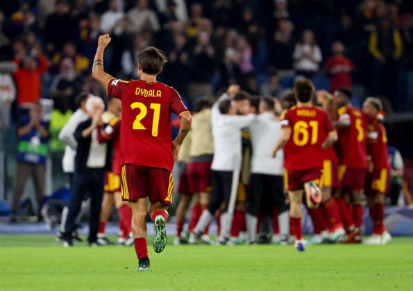 Europa Champions League 2026 27 between Roma vs Real Madrid Goal the Marten de Roon of AS Roma during the Champions League football match between AS Roma and FC Real Madrid at the Stadio Olimpico in Rome on October 14, 2026 Pictured: Roma stadio Olimpico Roma Italy Copyright: xFABIOxSASSOxFabioxSassox Roma Real Madrid2026_10_14Fabio Sasso7614