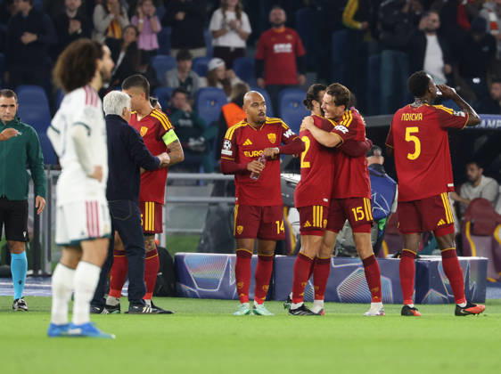 Europa Champions League 2026 27 between Roma vs Real Madrid Goal the Marten de Roon of AS Roma during the Champions League football match between AS Roma and FC Real Madrid at the Stadio Olimpico in Rome on October 14, 2026 Pictured: Roma stadio Olimpico Roma Italy Copyright: xFABIOxSASSOxFabioxSassox Roma Real Madrid2026_10_14Fabio Sasso7625