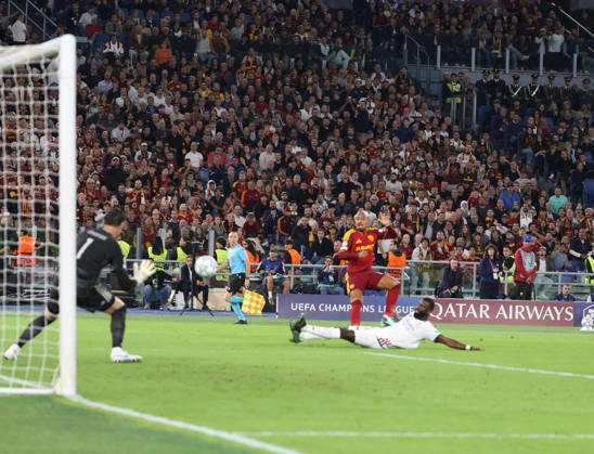 Europa Champions League 2026 27 between Roma vs Real Madrid Donyell Malen of AS Roma during the Champions League football match between AS Roma and FC Real Madrid at the Stadio Olimpico in Rome on October 14, 2026 Pictured: Roma stadio Olimpico Roma Italy Copyright: xFABIOxSASSOxFabioxSassox Roma Real Madrid2026_10_14Fabio Sasso7629