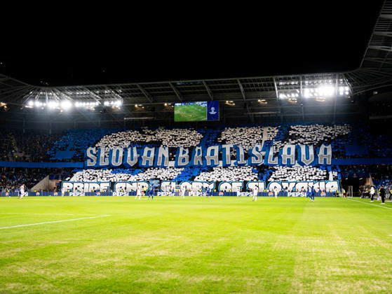 14.10.2026: Champions League, 2. Spieltag, Å K Slovan Bratislava vs. VfB Stuttgart im Å tadion Tehelnà pole Narodný futbalový Å¡tadion Choreo Bratislava WICHTIGER HINWEIS: Gemäß den Vorgaben des DFB und der DFL ist es untersagt, in dem Stadion und oder vom Spiel angefertigte Fotoaufnahmen in Form von Sequenzbildern und oder videoähnlichen Fotostrecken zu verwerten bzw. verwerten zu lassen. Copyright: xJordyxFourgonx