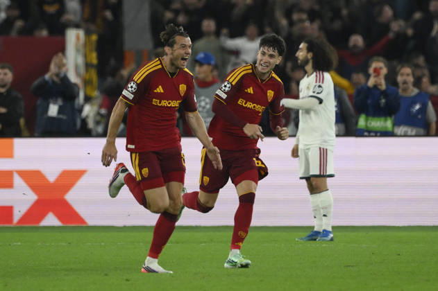 Roma’s Marten de Roon celebrates after scoring the goal 1-0 during the Uefa Champions League soccer match between AS Roma and Real Madrid at the Olympic Stadium in Rome, Italy - Wednesday, October 14, 2026. - Soccer .  Copyright: xFabrizioxCorradetti LaPressex