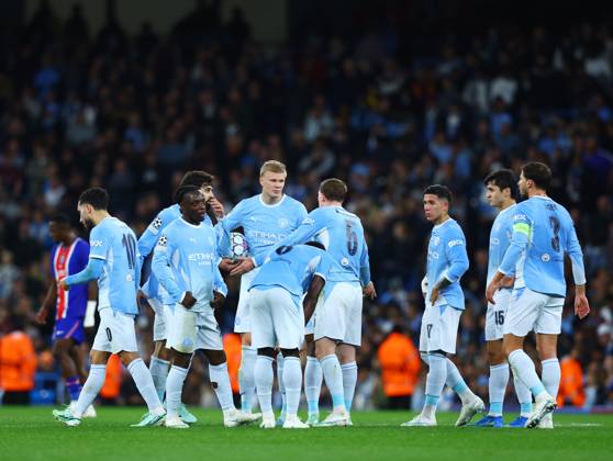 All Manchester City out field players together after the third goal 0-3 Manchester City v Paris Saint-Germain, UEFA Champions League, Football, Etihad Stadium, Manchester, UK - 14 Oct 2026Manchester Etihad Stadium United Kingdom  Copyright: xMattxWest Shutterstockx 17216000ad