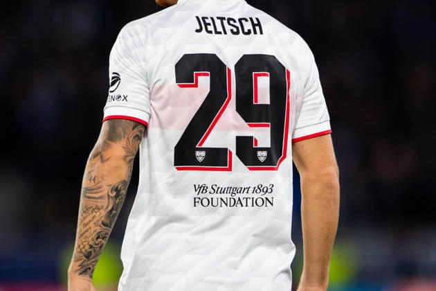 14.10.2026: Champions League, 2. Spieltag, Å K Slovan Bratislava vs. VfB Stuttgart im Å tadion TehelnÃ pole NarodnÃ½ futbalovÃ½ Å¡tadion Finn Jeltsch (VfB) im Fokus WICHTIGER HINWEIS: Gemäß den Vorgaben des DFB und der DFL ist es untersagt, in dem Stadion und oder vom Spiel angefertigte Fotoaufnahmen in Form von Sequenzbildern und oder videoähnlichen Fotostrecken zu verwerten bzw. verwerten zu lassen. Copyright: xJordyxFourgonx