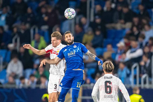 Ramon Hendriks header battle with Tigran Barseghyan during UEFA Champions league match , SK Slovan Bratislava - VFB Stuttgart , 14. october 2026, Tehelne pole Stadium, Bratislava, Slovakia Copyright: xMICHALxFAJT,ZOSPORTU.SKx MAJ_1342